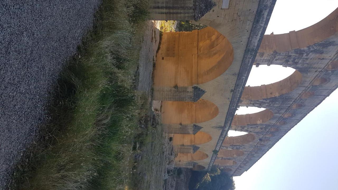 Le Mazet Des Cigales Villa Vers-Pont-du-Gard Buitenkant foto